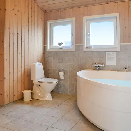 בית נופש Henne With A Fireplace 08 האנה סטרנד